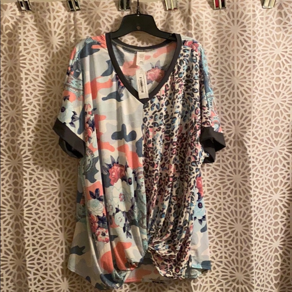 Curvy Camo Paisley Top Size 3X